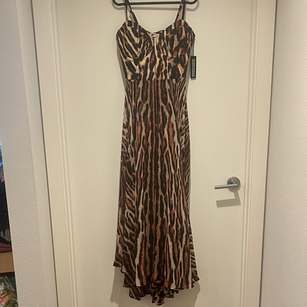 TA3 Vixen Corset Maxi Dress in “Pilates Cat” Size Medium